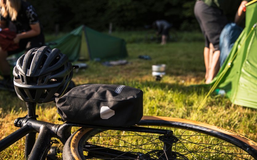 Fork bags without lowriders: ORTLIEB's Fork-Pack makes it possible.