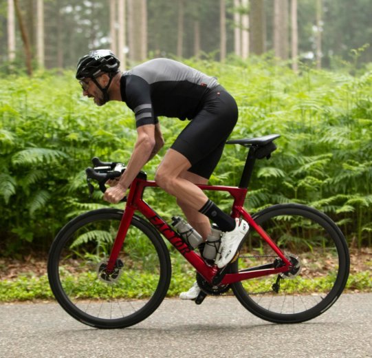 However, if your main focus is on performance, there are many other aspects you should consider when choosing the right saddle for your road bike.