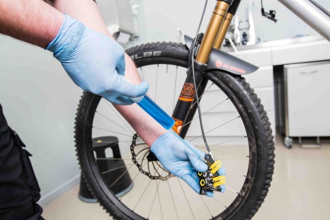 fluid brakes for mountain bikes