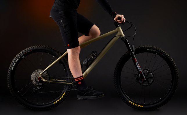 Motorcycle Ergonomics Guide | Biomechanics for Long-Distance Riding Comfort