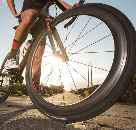 The most important question when choosing the right rim: would you like your bike to have rim brakes?