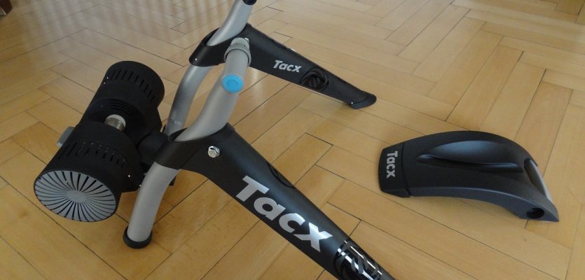 Tacx Bushido Smart, Elite Qubo Power Mag Smart, Fahrradtrainer, Rollentrainer, Fahrradtraining