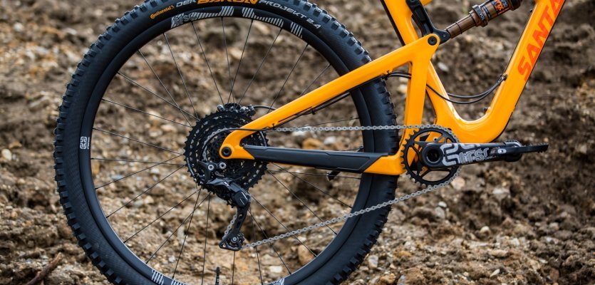 A Santa Cruz Hightower CC 1.0 Enduro dream bicycle build for every kind of MTB rider.