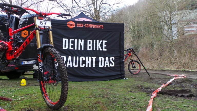 Dein bike braucht das Schriftzug auf bikecomponents pavillion