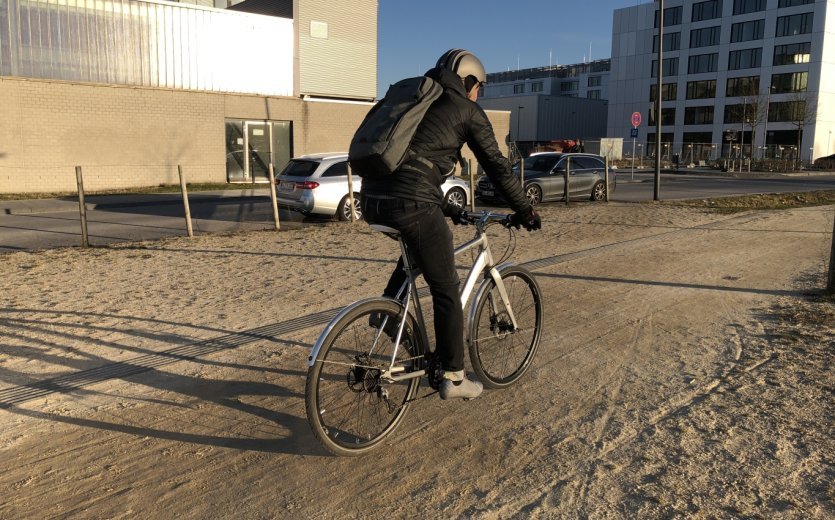 The Ergon ST Core Prime Saddle on a commuter bike.