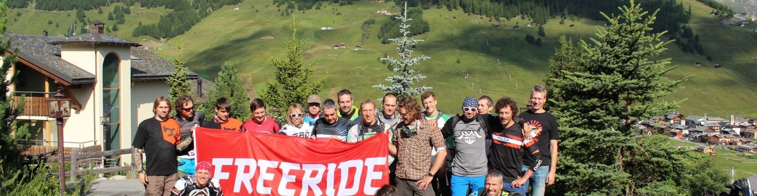 Gruppenfoto Teilnehmer Livigno Freeride Camp by dierasenmaeher.de