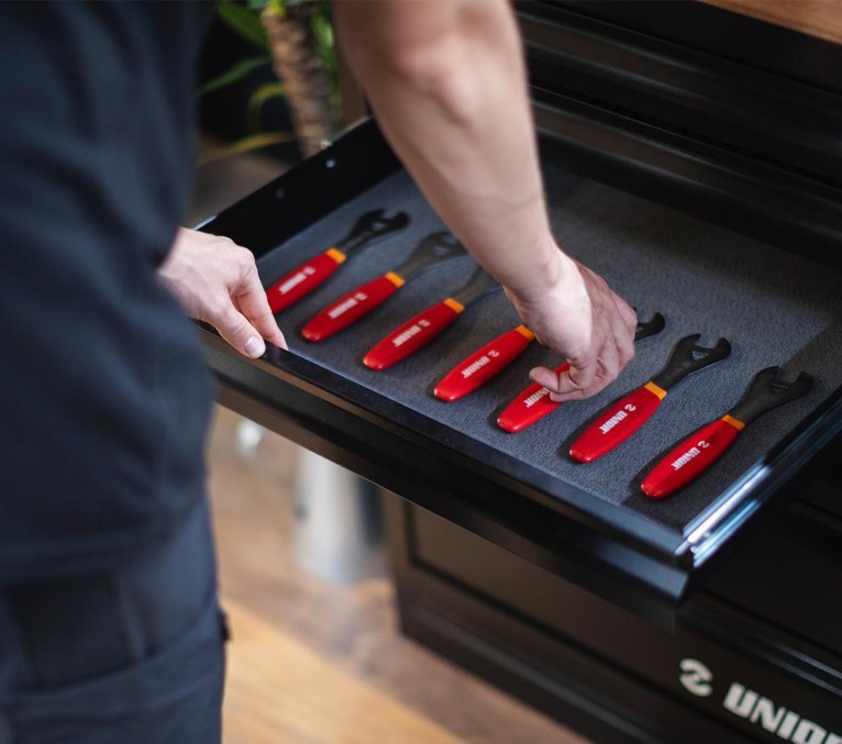 Schraub dich durch den Winter - Werkzeuge und Werkstattzubehör bei bike-components