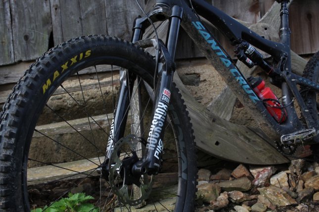 RockShox Pike RCT3 DebonAir Boost: schlichtes Schwarz mit neuem Decalssatz