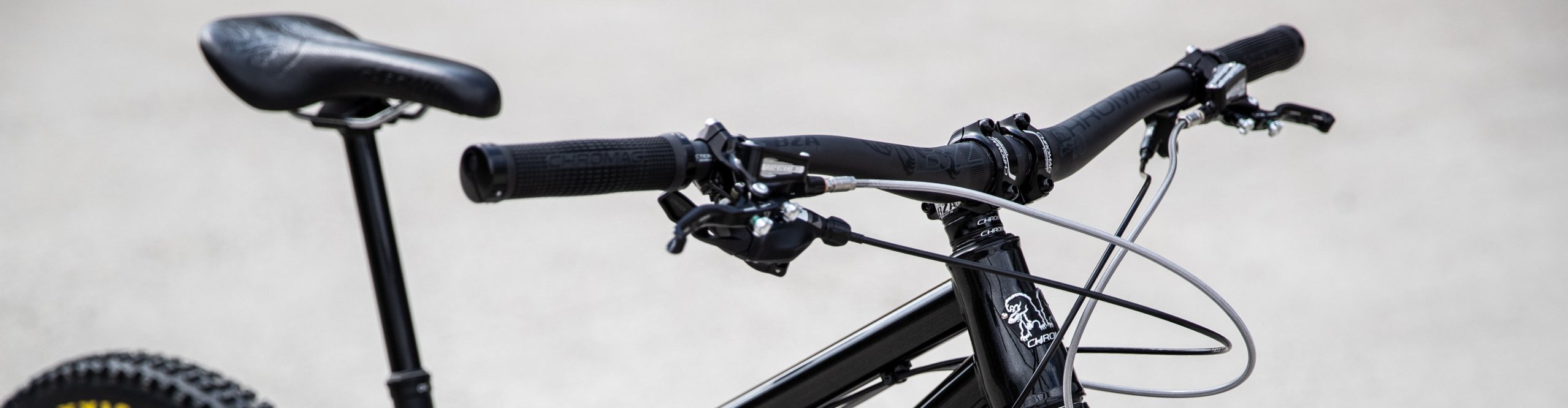 Chromag Cockpit an einem Doctahawk 