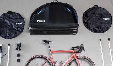 Maleta para bicicletas softshell con soporte de montaje de bicicleta integrado que facilita viajar con la bicicleta.