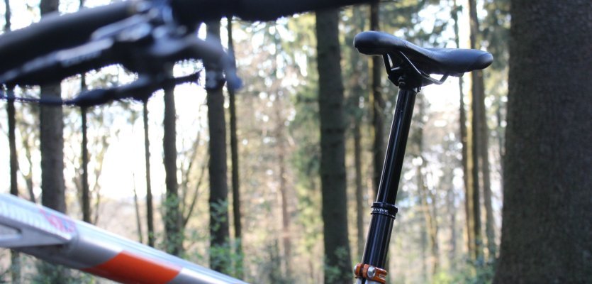 The BikeYoke Revive dropper post with 160 mm travel.