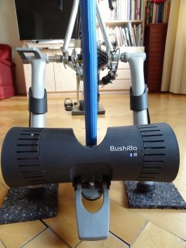 Tacx Bushido Smart, Fahrradtrainer, Rollentrainer