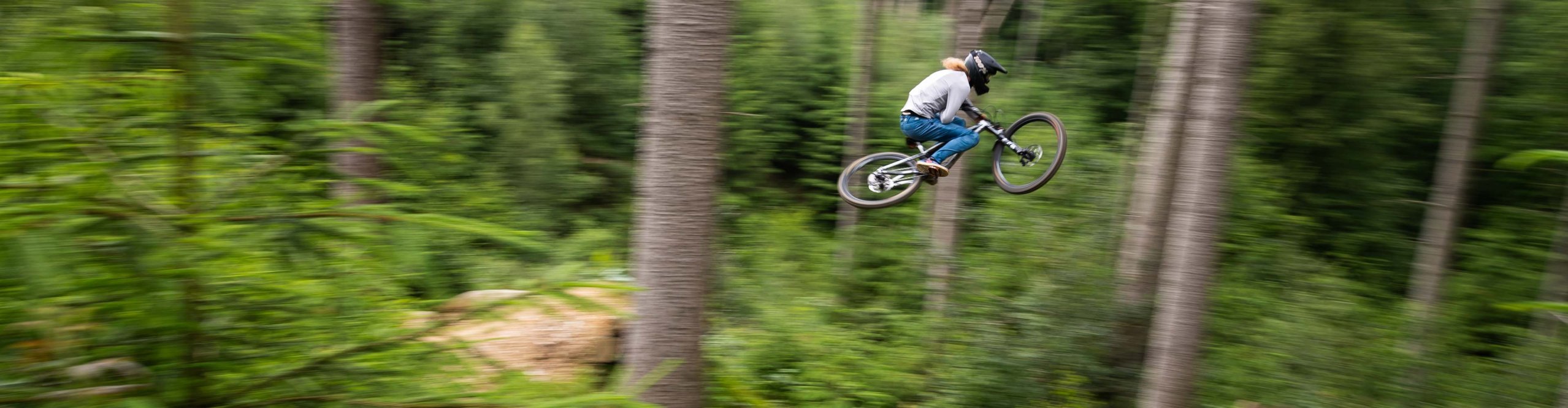 240523_Gravity_Kampagne_Kai_Kevin_1750_Moodbild_desktop.jpg