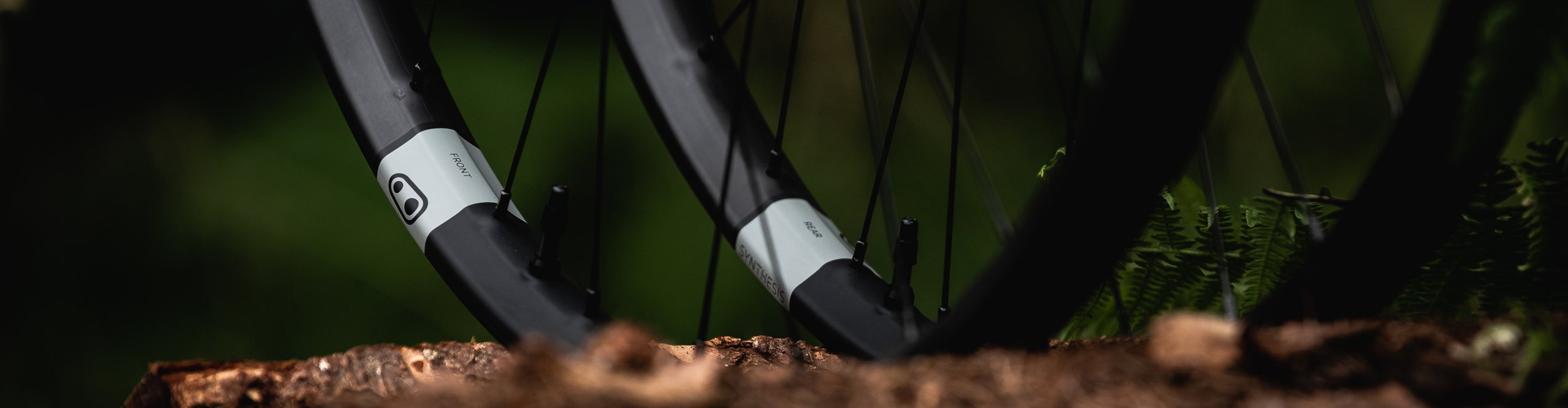 crankbrothers_Synthesis_Laufraeder_02_LPHeader_Desktop.jpg