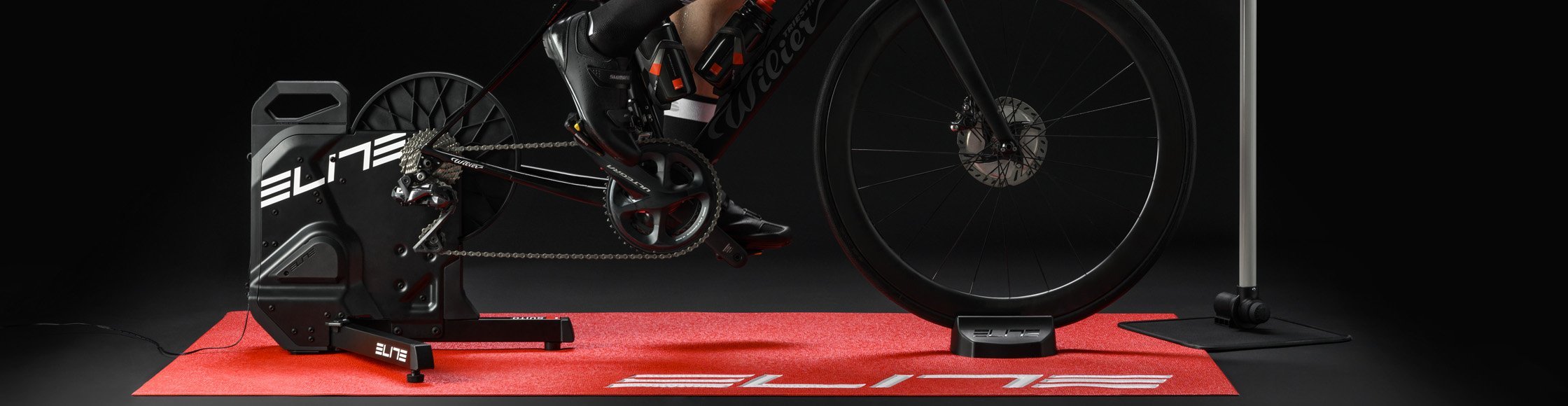 Elite_Suito_ZWIFT_SPRINT_ROAD_LPHeader_01_2240x580.jpg