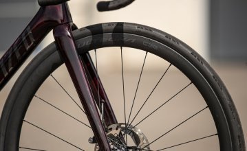 Pictured is the front wheel of a Specialized Tarmac. The 28" Ultegra C36 wheel is fitted with a Continental 5000S TR tyre.