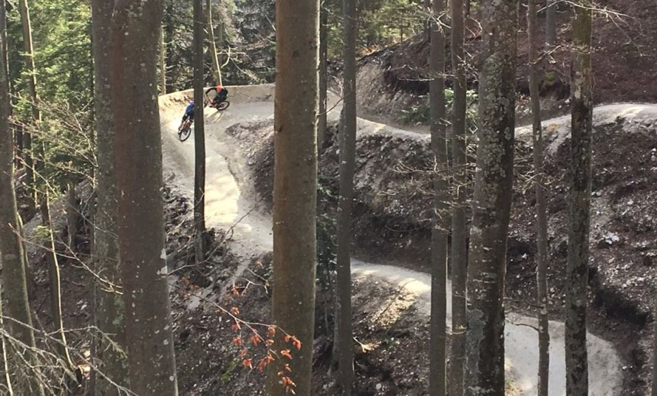 Sehr schöner Flowtrail von Diddie Schneider am Petzen Berg.