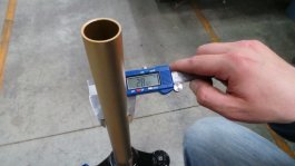 Messung des Durchmessers des Schaftrohres in Vorbauhöhe