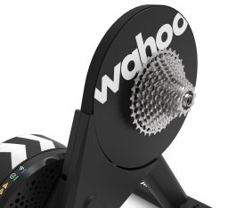Close-up: A cassette is mounted on a Wahoo Kickr Core indoor trainer.