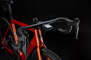 Factor O2 Cockpit with Ultegra, Wahoo and Black Inc.