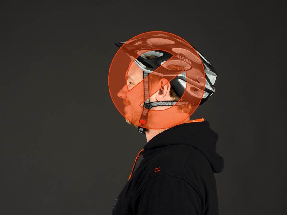 How to fit your bicycle helmet correctly