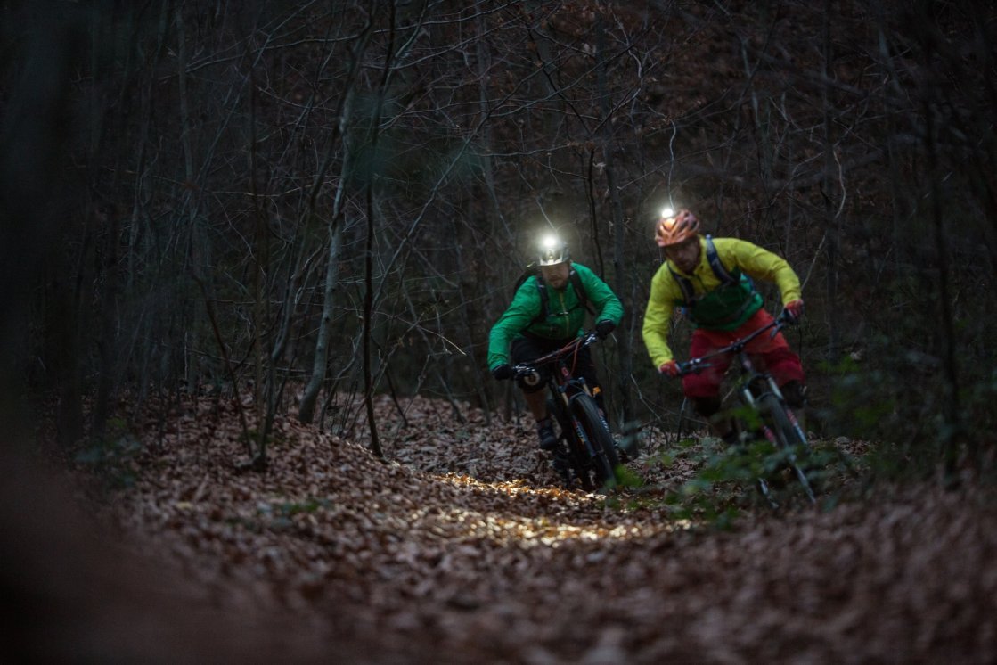 Lichtkegel, Helmlampen, Fahrradlicht