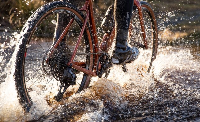 Gravelbikes_Laufrabau_Schlamm_Dreck.jpg