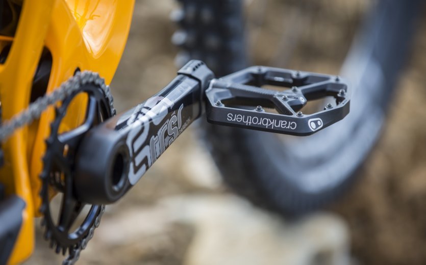 A Santa Cruz Hightower CC 1.0 Enduro dream bicycle build for every kind of MTB rider.