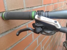 Bremshebel rechts Shimano DeoreBR-M615 Modell 2014 montiert