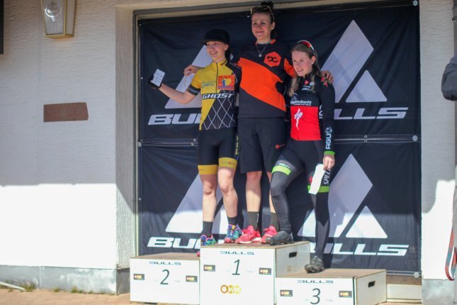 Das Podium: Theresia Schwenk auf Platz 1