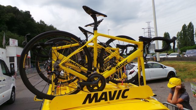 bc im Mavic Materialwagen bei der Tour de France