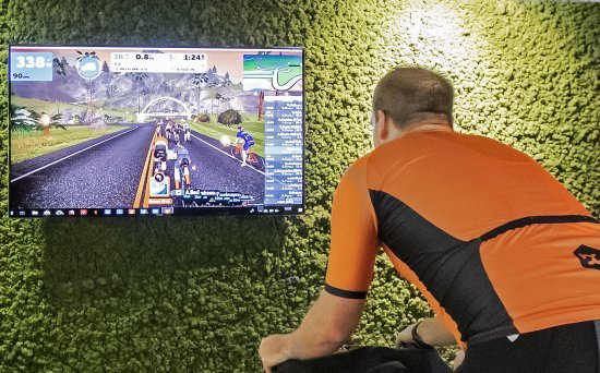 Virtual_Cycling_Radrennen_Training_Jonas_01.jpg