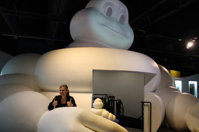 Susann von Michelin zeigt uns das Michelin Museum in Clermont-Ferrand.
