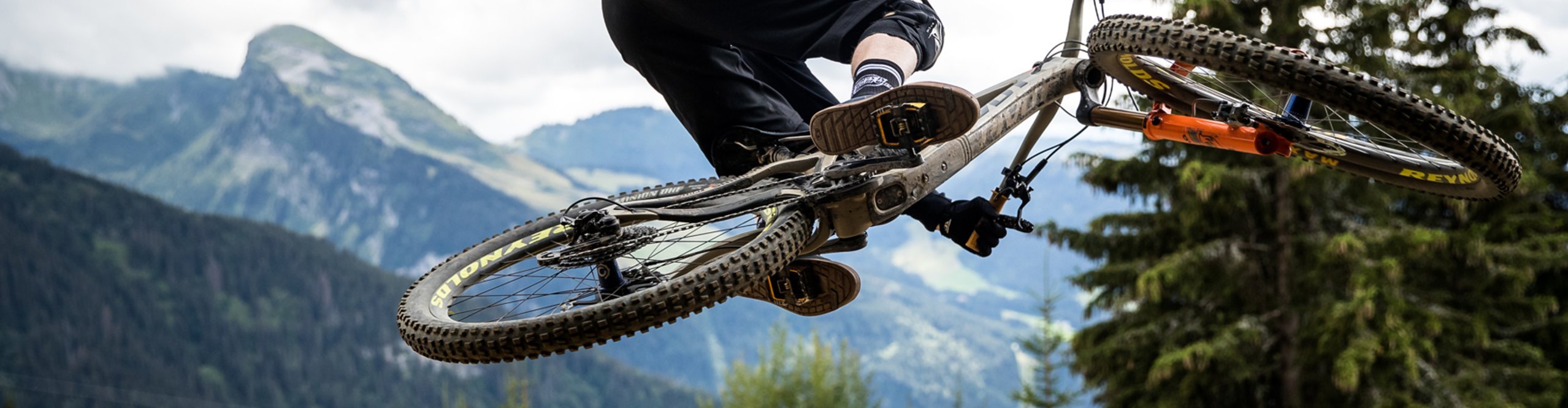 crankbrothers_Pedale_Schuhe_N-T_LPHeader_Desktop.jpg