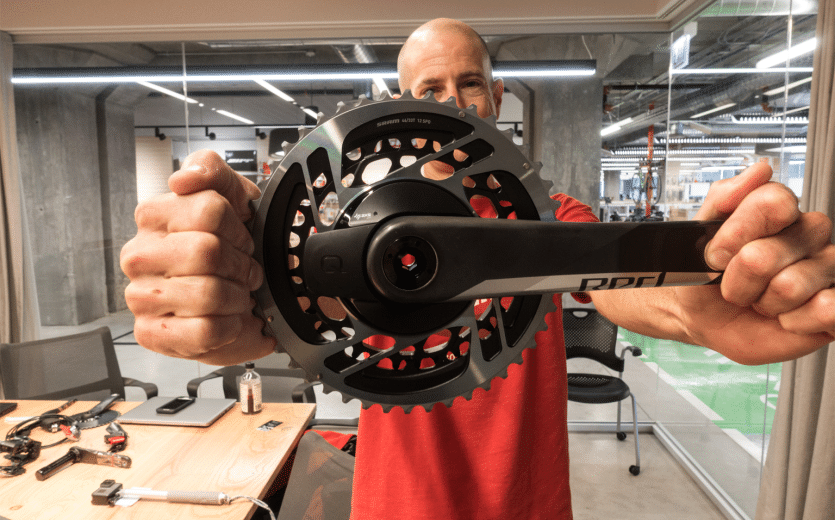 SRAM RED eTap AXS zweifach Kurbel mit Quarq Powermeter