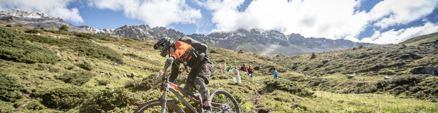 Trailtrophy Lenzerheide Helmtest Bell Super 2R