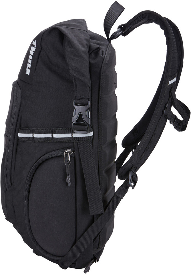 thule commuter backpack
