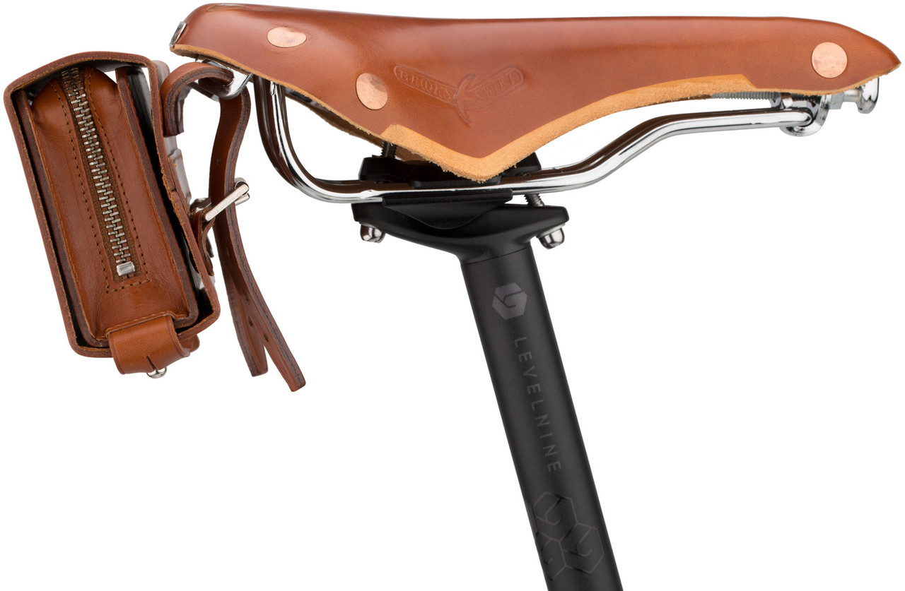 brooks d shaped tool bolsa