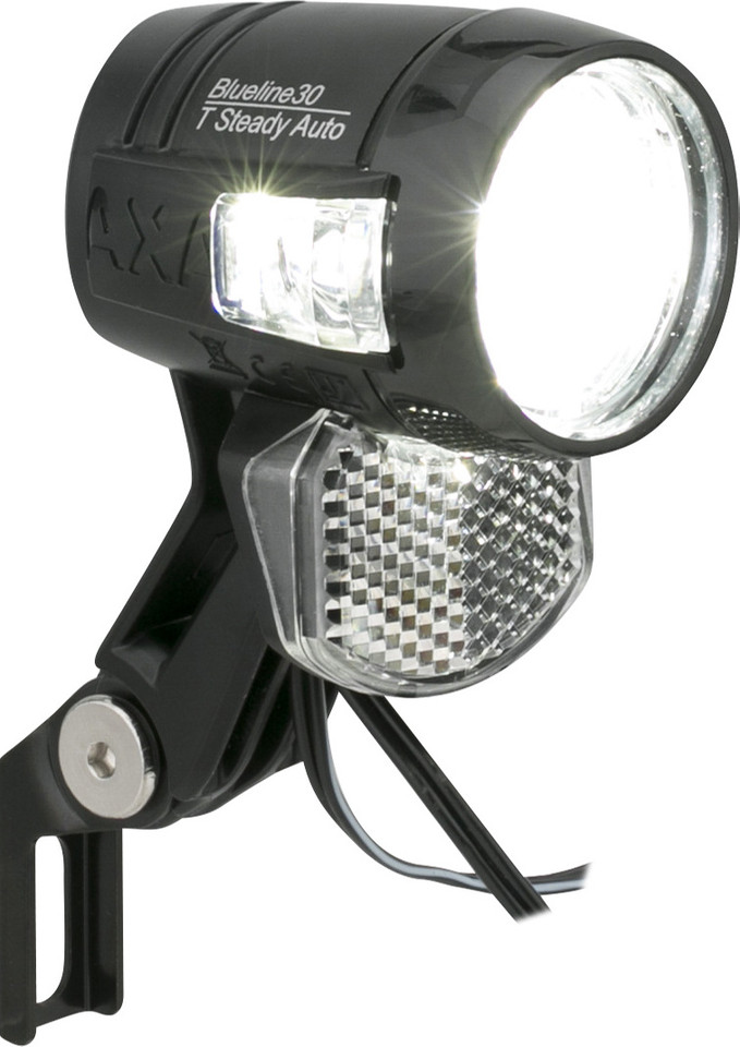 Bike Headlight Axa Blueline 30 Test AXA Blueline 50 Daytime