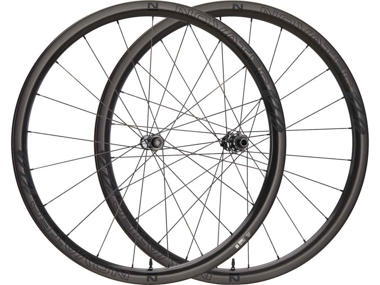 Novatec R3 PRO Disc Center Lock Carbon 28" Laufradsatz