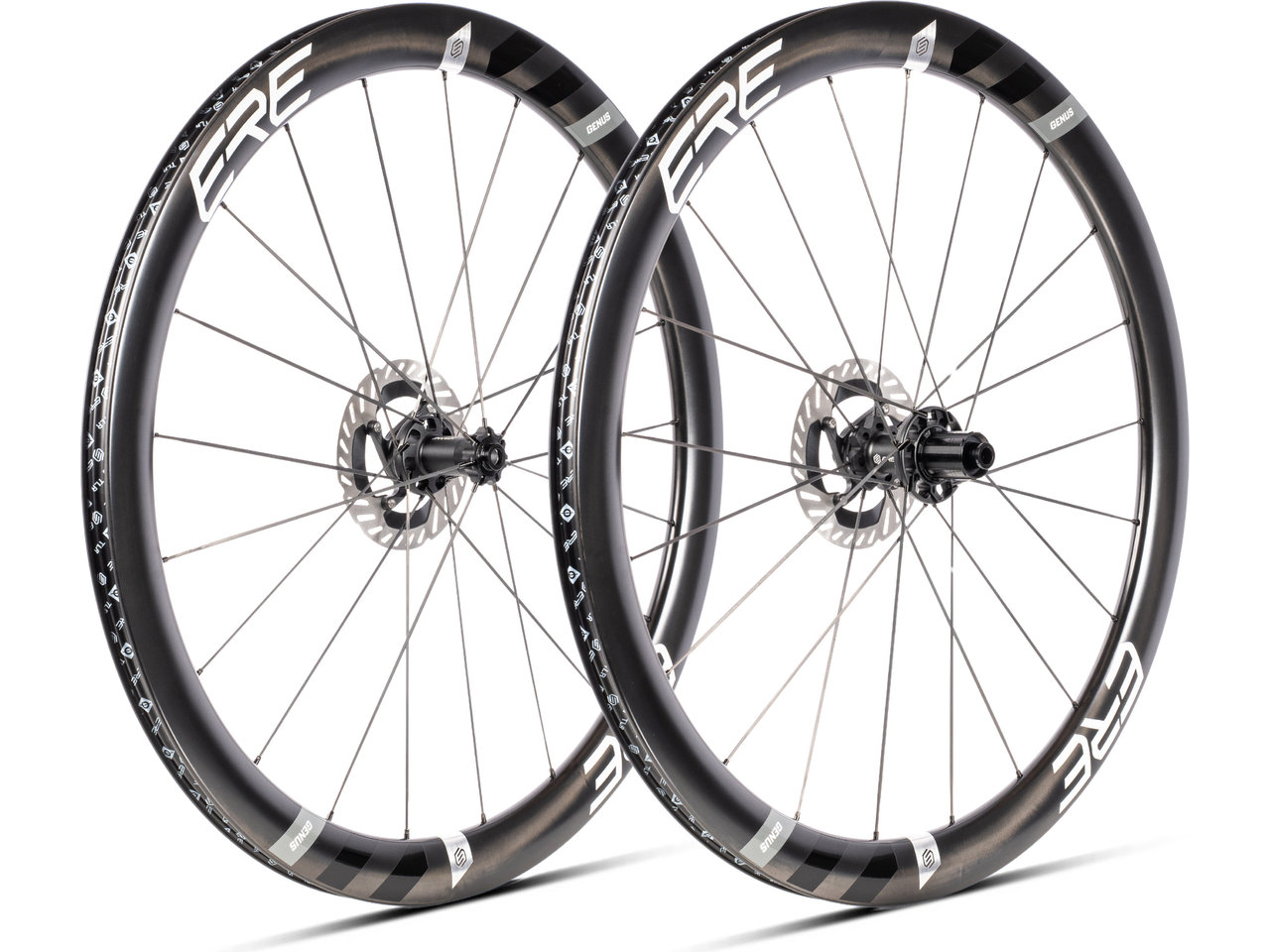 Ere Research Genus II CL45-R Team Carbon Disc 28" Laufradsatz Ere Research Genus II CL45-R Team Carbon Disc 28" Laufradsatz