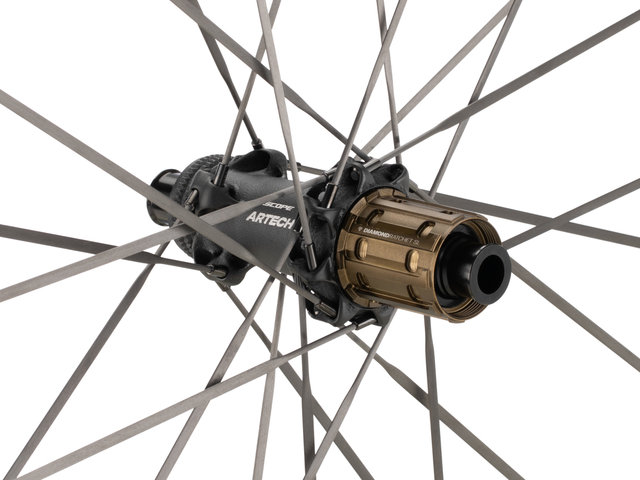 Scope Cycling Artech 6 Disc Centre-Lock 28'' Wheelset - white | 142 mm | 100 mm | 28" | Shimano Road