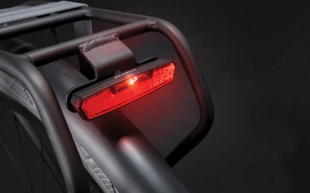 Axa Luz Trasera JUNO E6-12V con Homologación StVZO - rojo