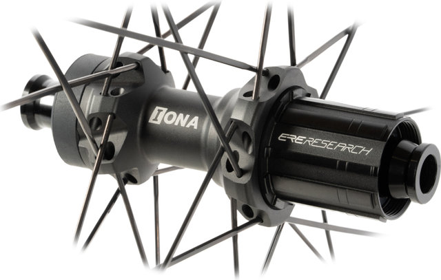 ERE Research Omnia II CLR45 Carbon Disc Center Lock 28" Laufradsatz - black white | Non Boost | 142 mm | 100 mm | 28" | Non Boost | Shimano Road