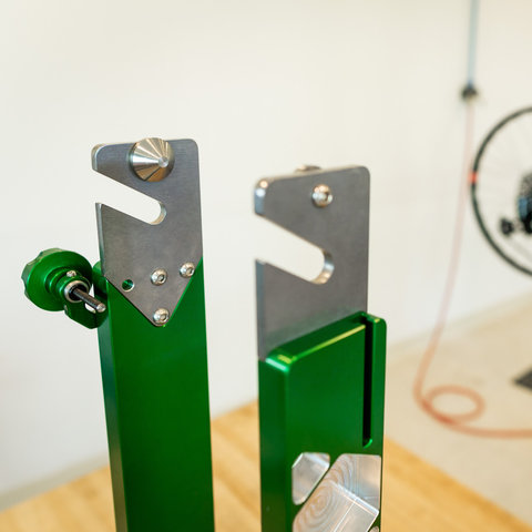 Abbey Bike Tools The Truing Stand - green