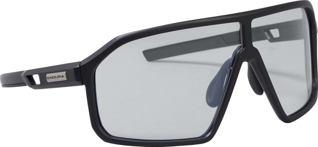 Endura Mullet Photochromic Glasses - matte black | photochromic