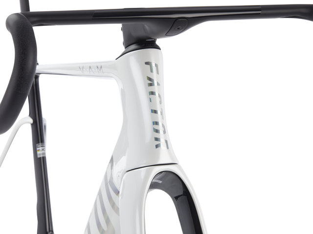 Factor OSTRO V.A.M. Disc T47a Shimano pearl white-chrome Carbon Rahmenkit - pearl white-chrome/54 cm, 110 mm x 38 cm, SB 0 mm