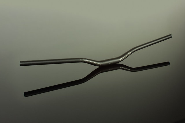 Renthal V3 Fatbar Lite 31.8 40 mm Riser Handlebar - black/760 mm