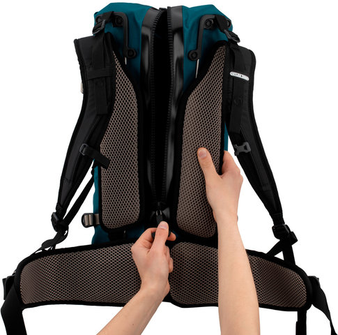 ORTLIEB Atrack 25 L Backpack - petrol/25 litres