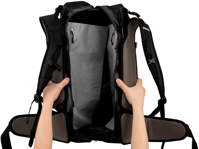 ORTLIEB Atrack 25 L Backpack - black/25 litres